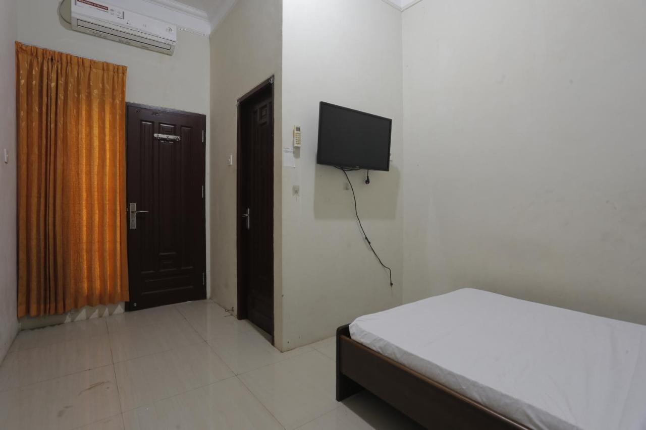 Muara Badak Oyo 93119 Guest House Leo Patra מראה חיצוני תמונה