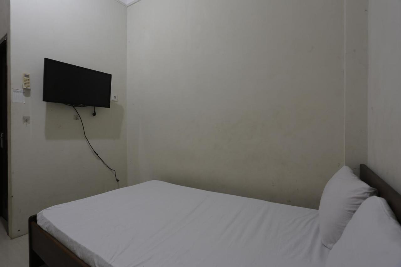 Muara Badak Oyo 93119 Guest House Leo Patra מראה חיצוני תמונה