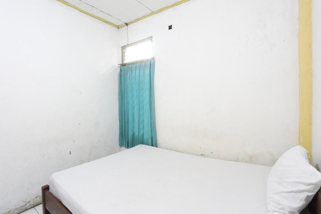 Muara Badak Oyo 93119 Guest House Leo Patra מראה חיצוני תמונה