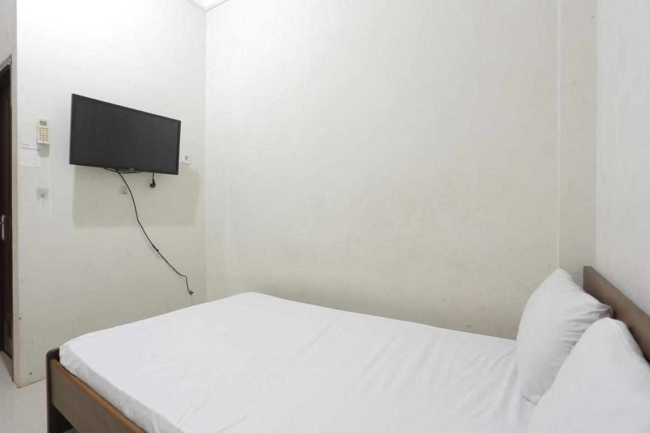 Muara Badak Oyo 93119 Guest House Leo Patra מראה חיצוני תמונה