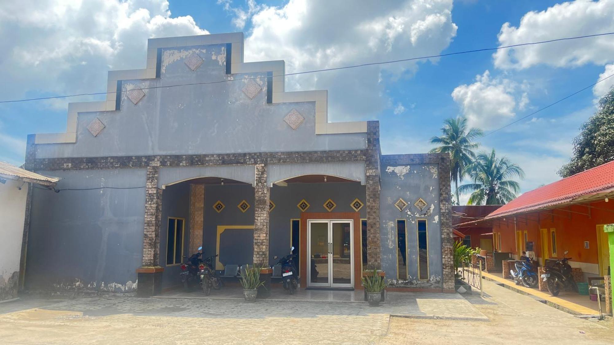 Muara Badak Oyo 93119 Guest House Leo Patra מראה חיצוני תמונה